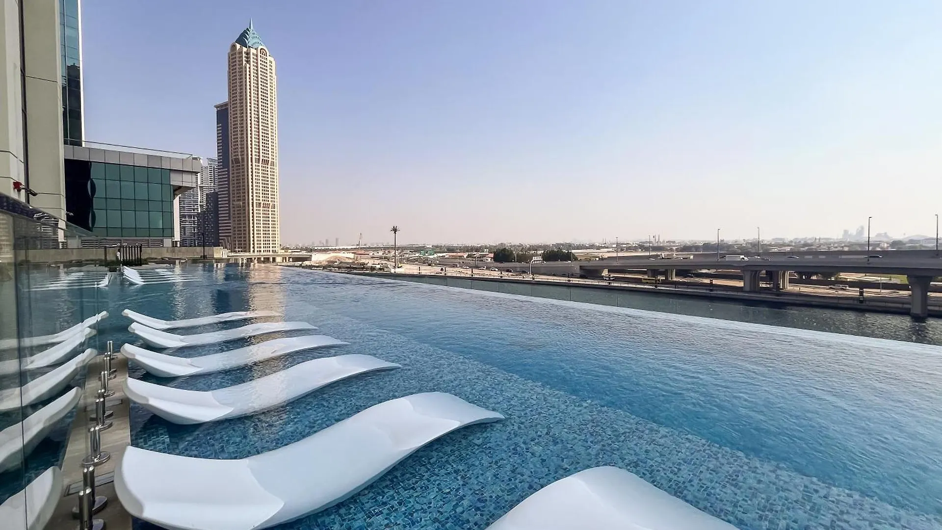 Sophisticated 2Br Missoni Home In Business Bays Prime Location contacts