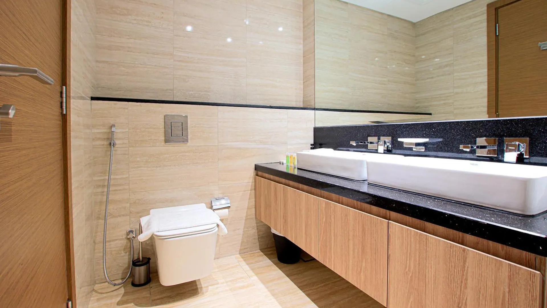 Apartment Sophisticated 2Br Missoni Home In Business Bays Prime Location Dubai United Arab Emirates