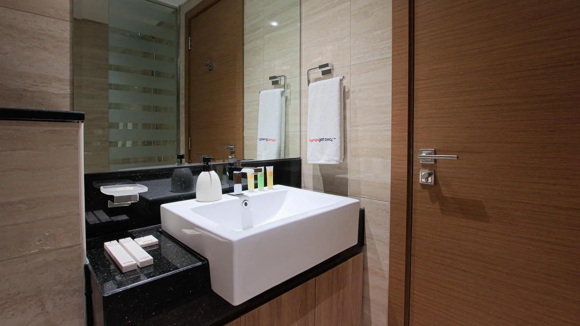 Apartment Sophisticated 2Br Missoni Home In Business Bays Prime Location Dubai